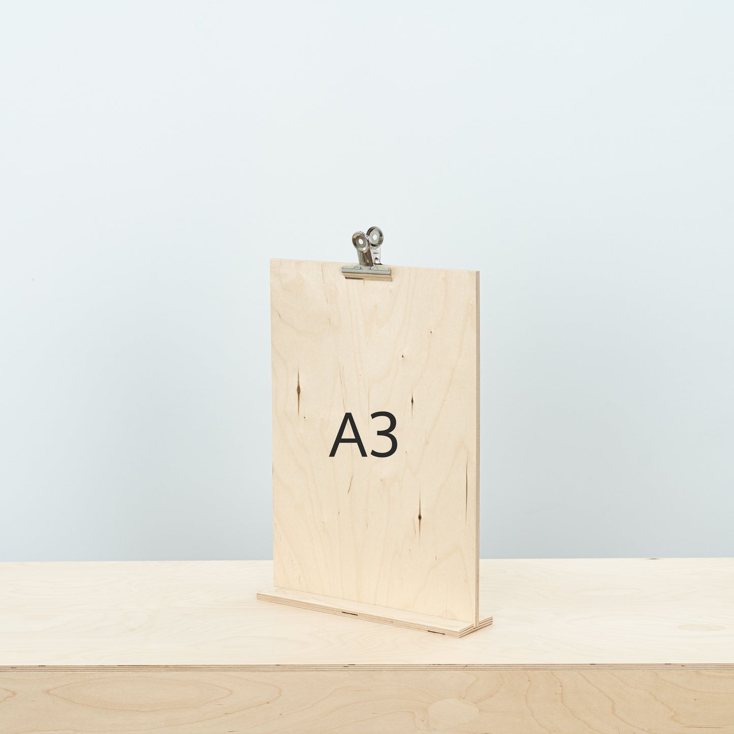 VENTE D'ÉCHANTILLONS | Ensemble de 3 supports d'affichage presse-papiers, format A3, forme T, menu bois