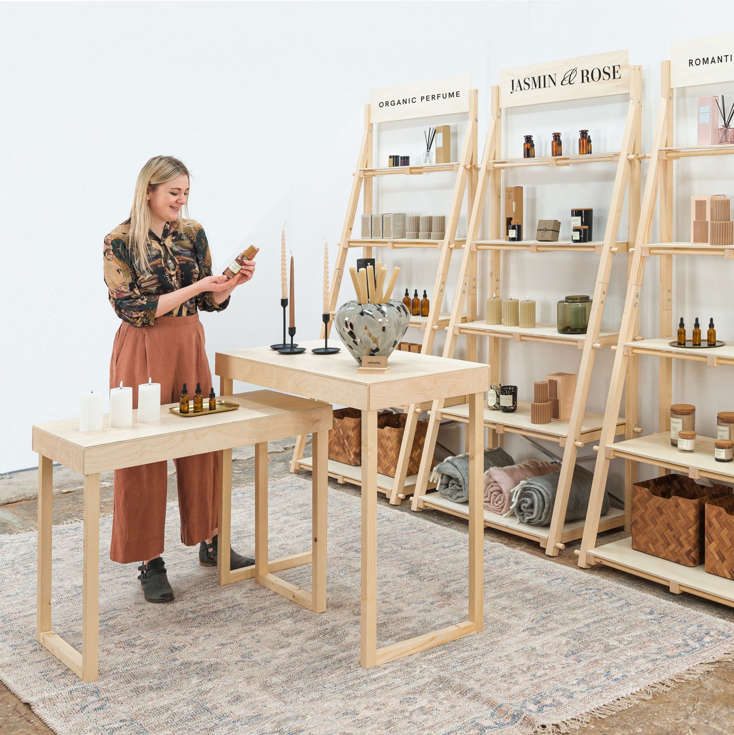 Trade show furniture set with counter and shelves