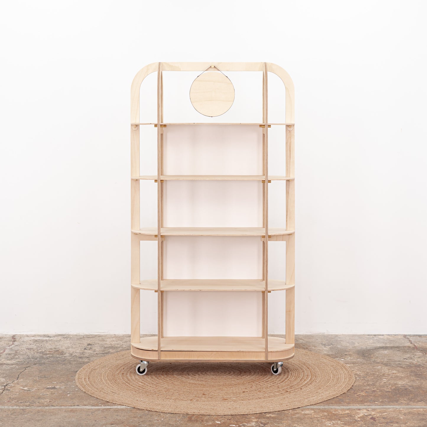Customizable shelf in white finish with round logo area