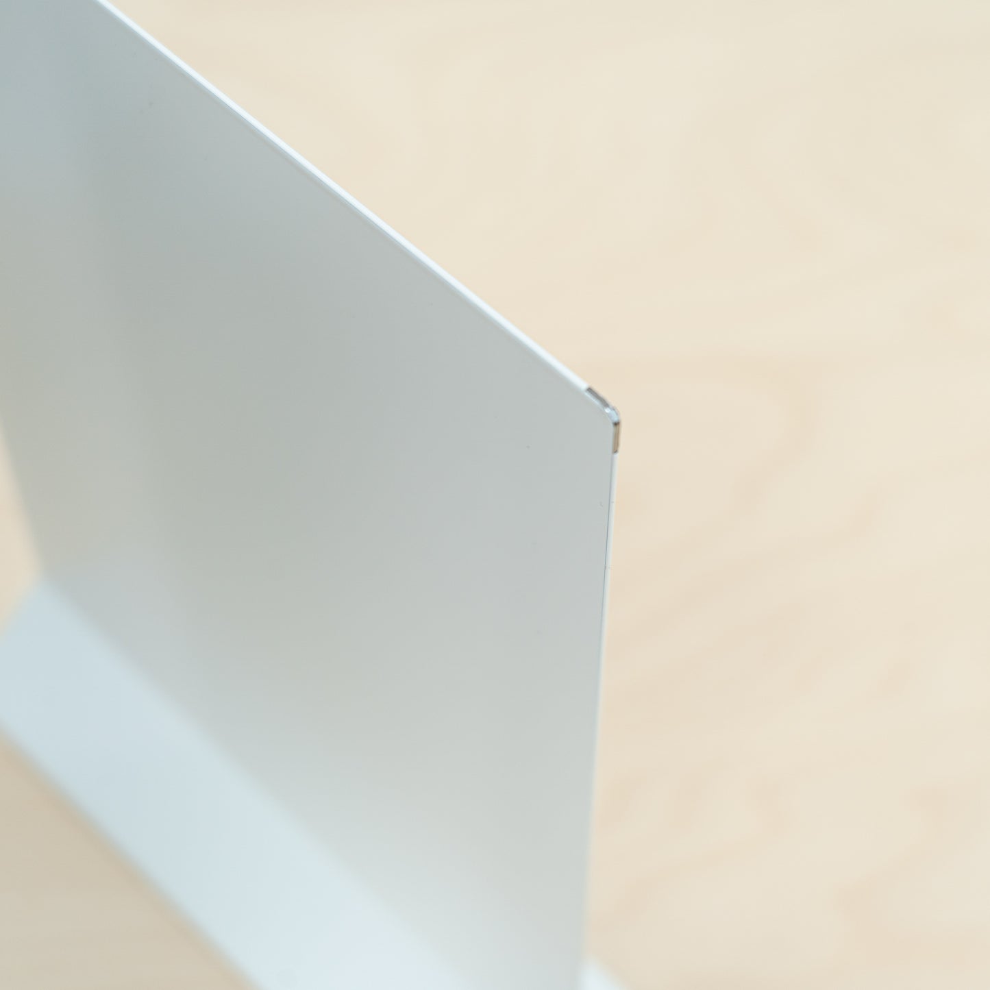 VENTE D'ÉCHANTILLONS | Lot de 5 panneaux de table magnétiques en métal SAP-A5-V-WT, verticaux, taille A5 (demi-lettre)