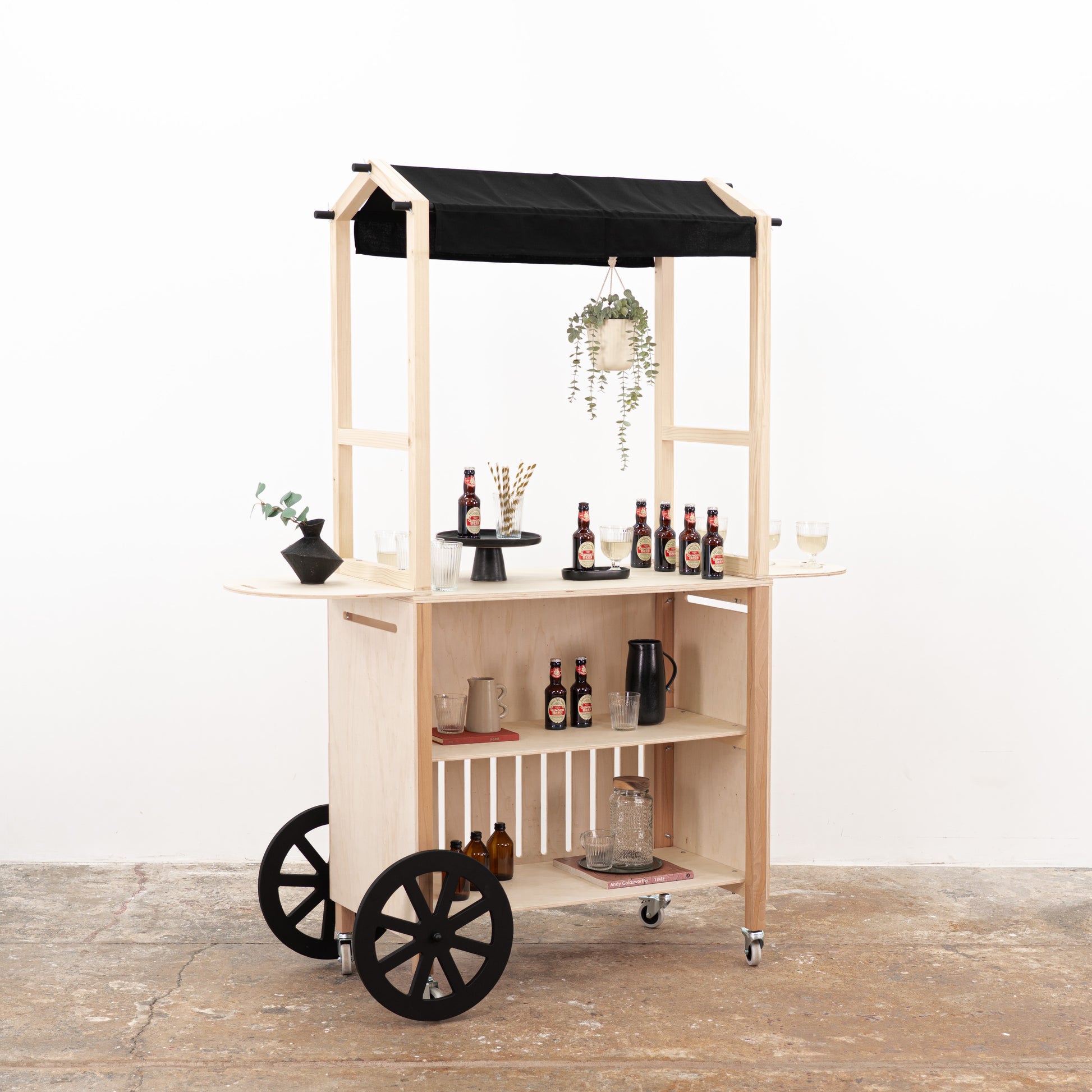 Portable event sampling cart made of spruce wood and plywood