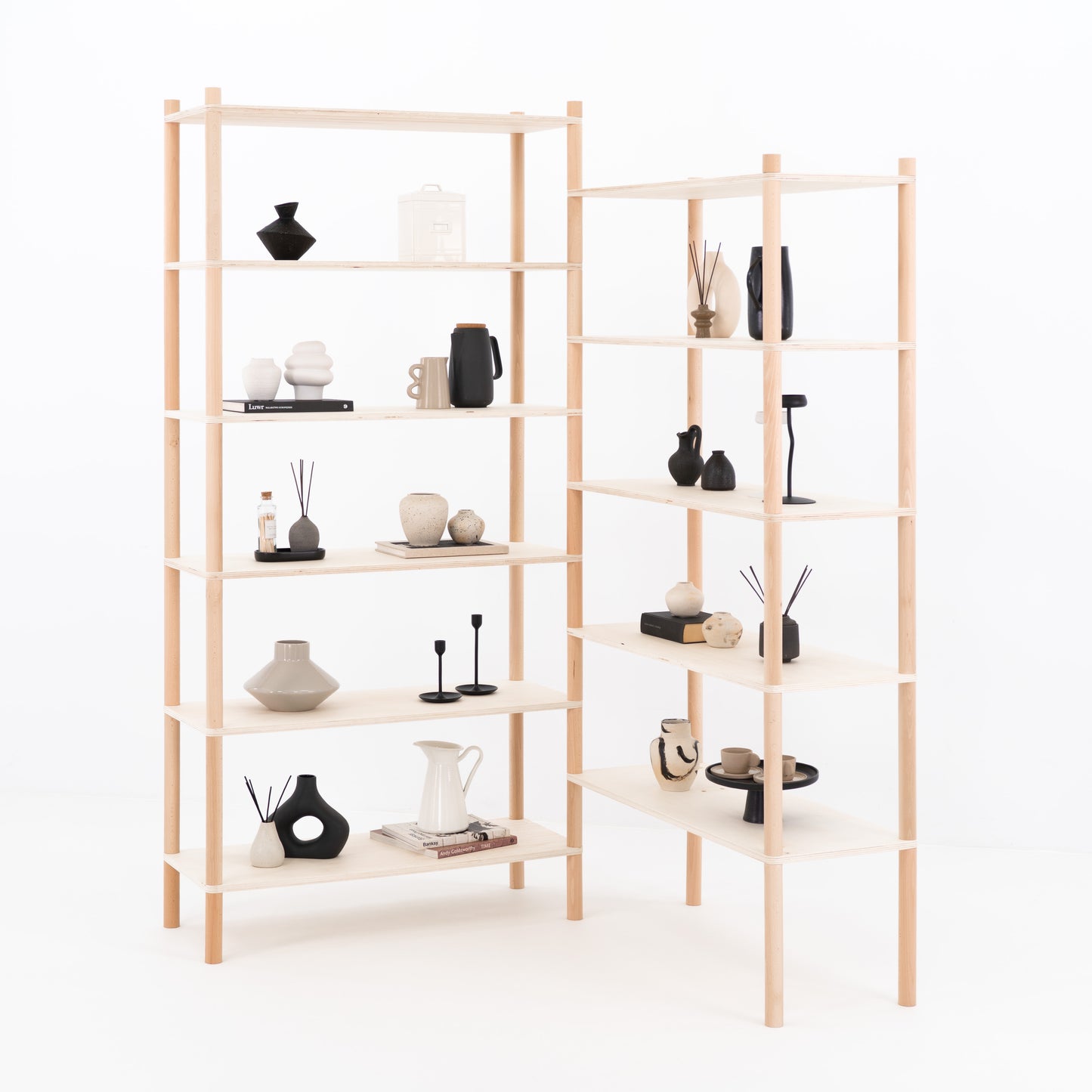 Tool-free retail shelf for pop-up displays