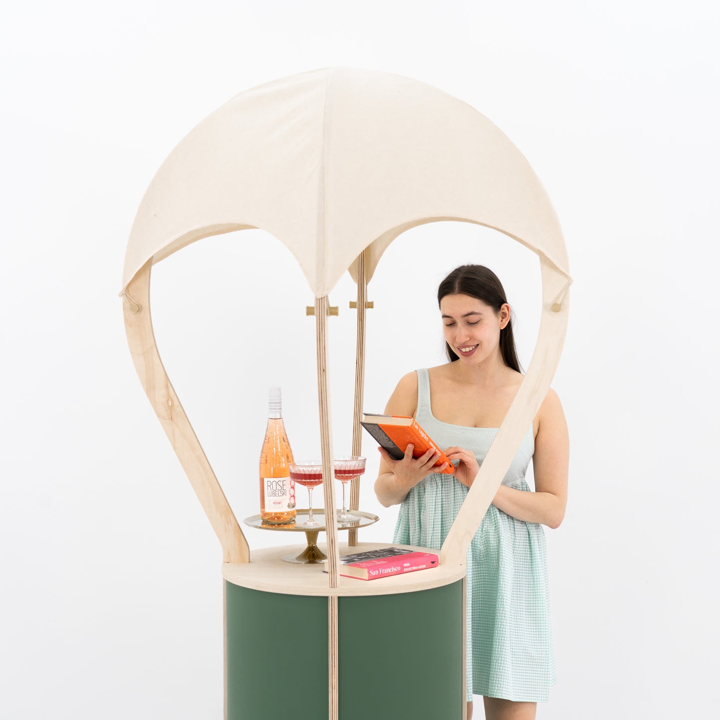 Modular flat-pack cart with tool-free assembly