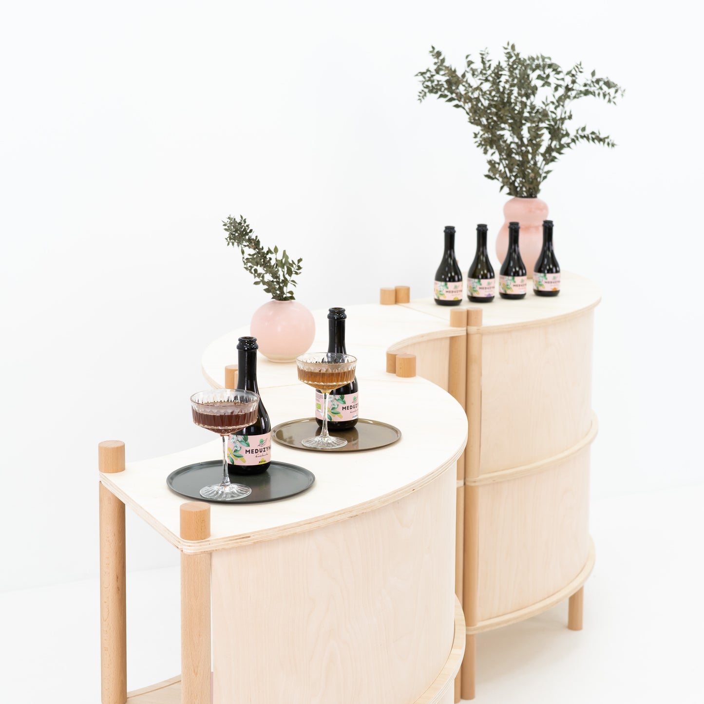 concave and convex modules forming wave-shaped retail counter set