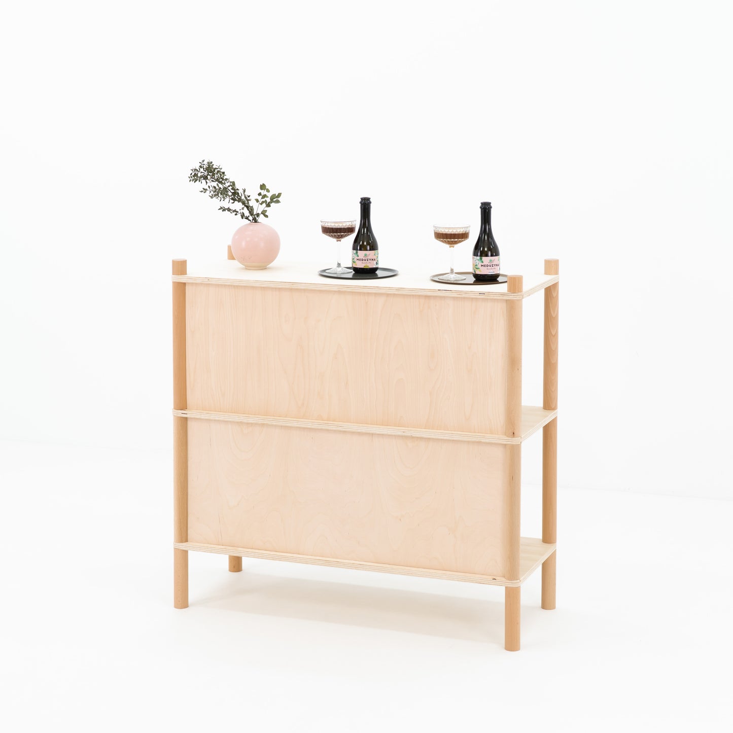 Flat-pack modular counters for pop-up shops and event stands