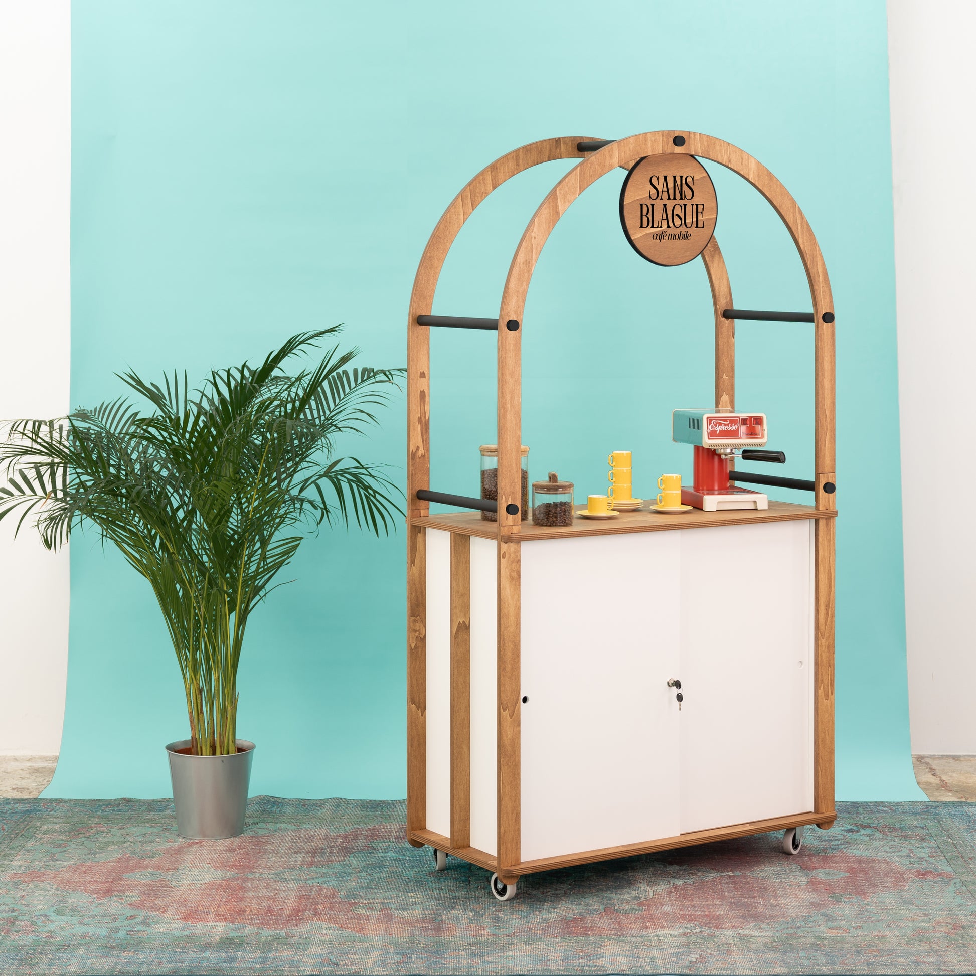 Branded catering trolley for immersive event experiences