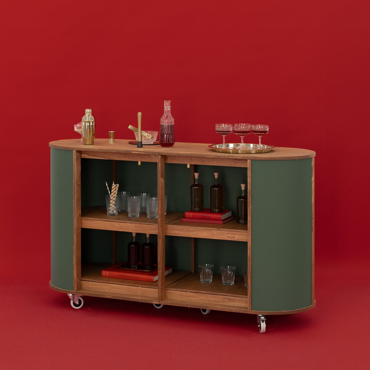 The VC-29 cart positioned as a retail display stand, offering an elegant solution for showcasing products or beverages in a retail environment.
