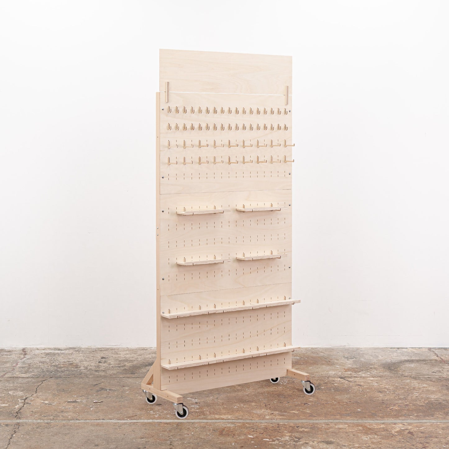 Pegboard wall VP-05-W-NT | natural color