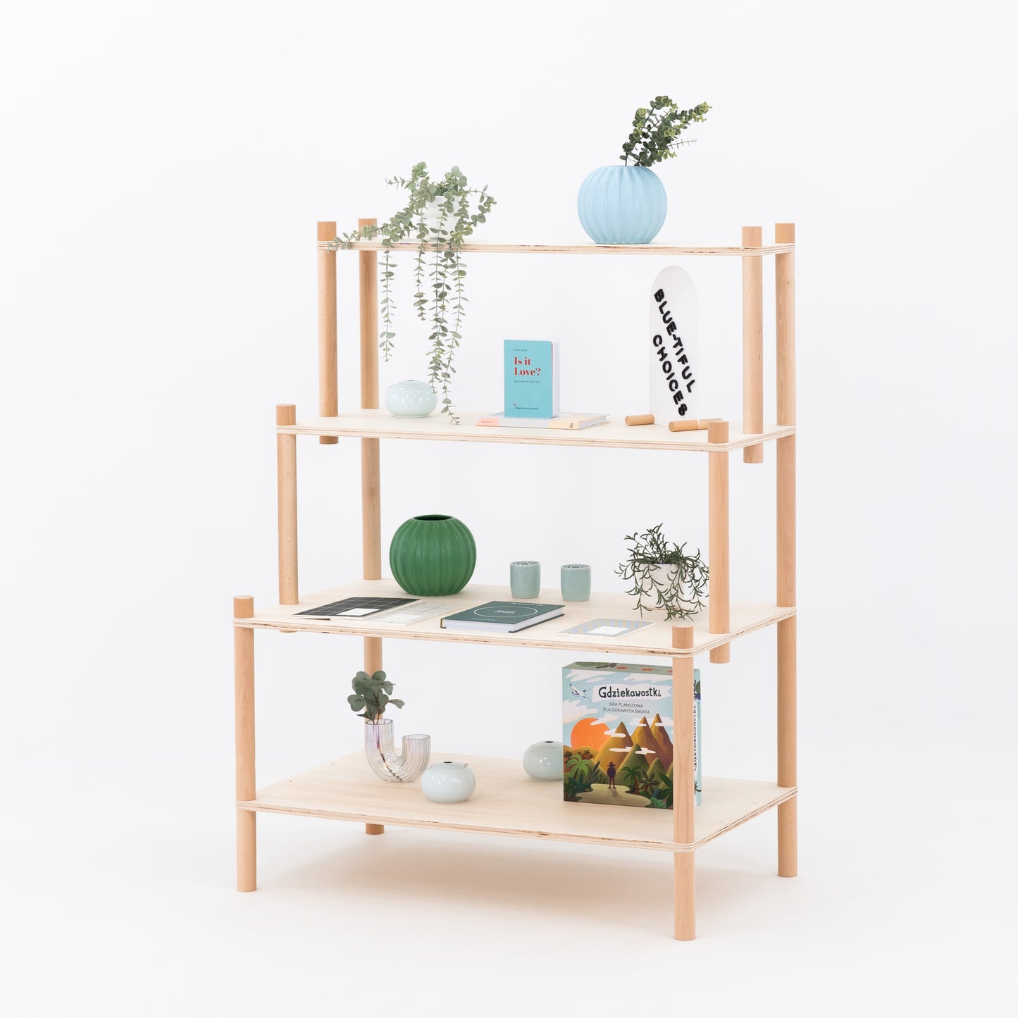 BAR-01 bamboo retail shelving display with products and plants