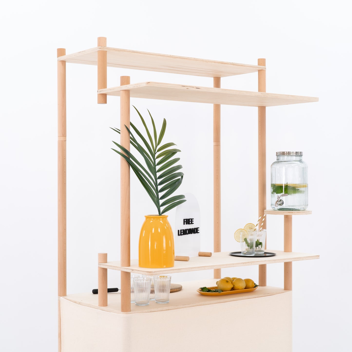 Lightweight mobile cart for fairs and brand activations