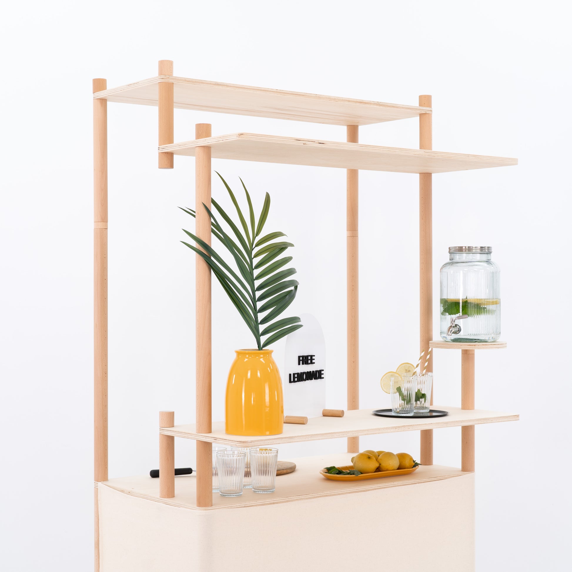 Lightweight mobile cart for fairs and brand activations