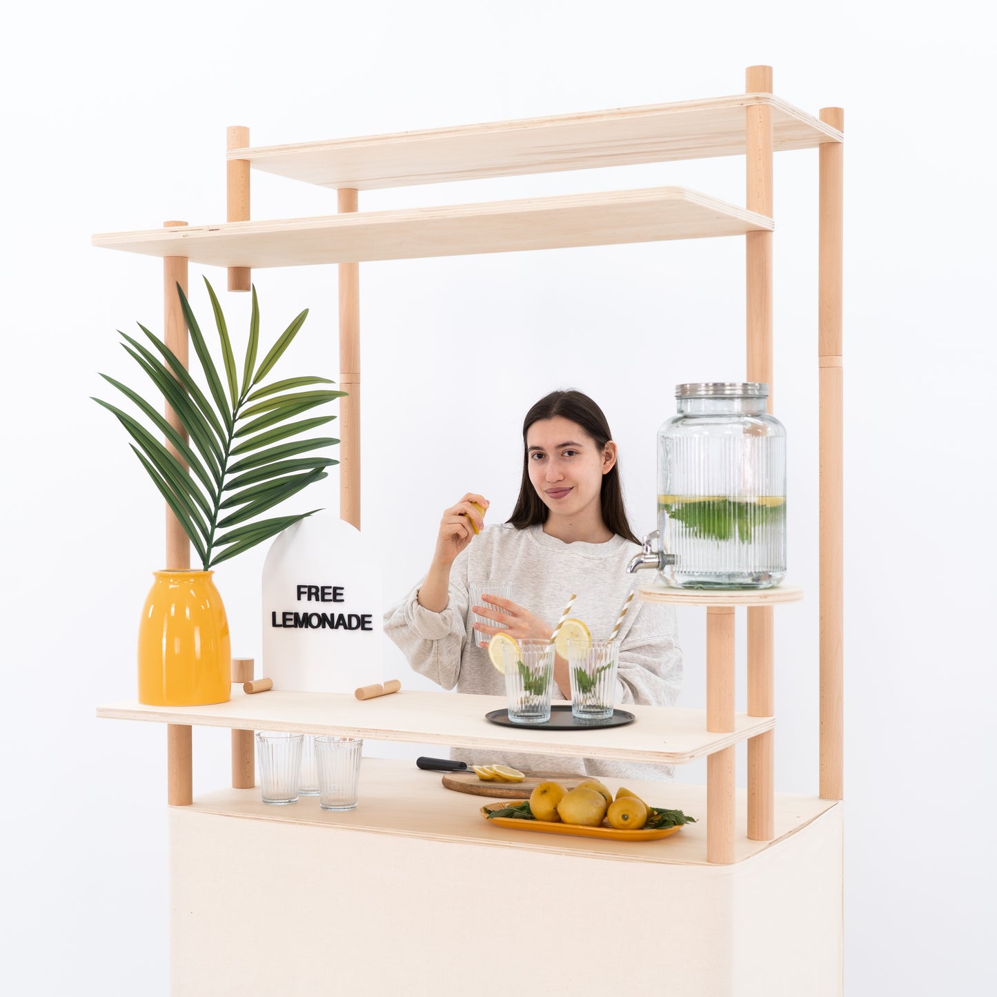 Market cart for showcasing products at events