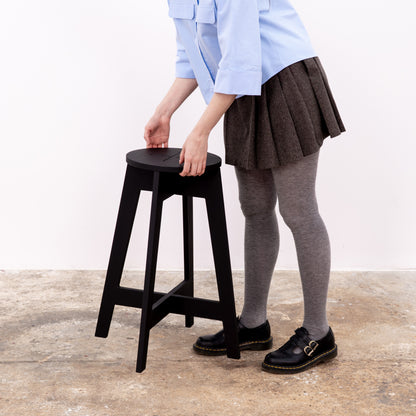 Freestanding bar stool for booths, fairs, or home use