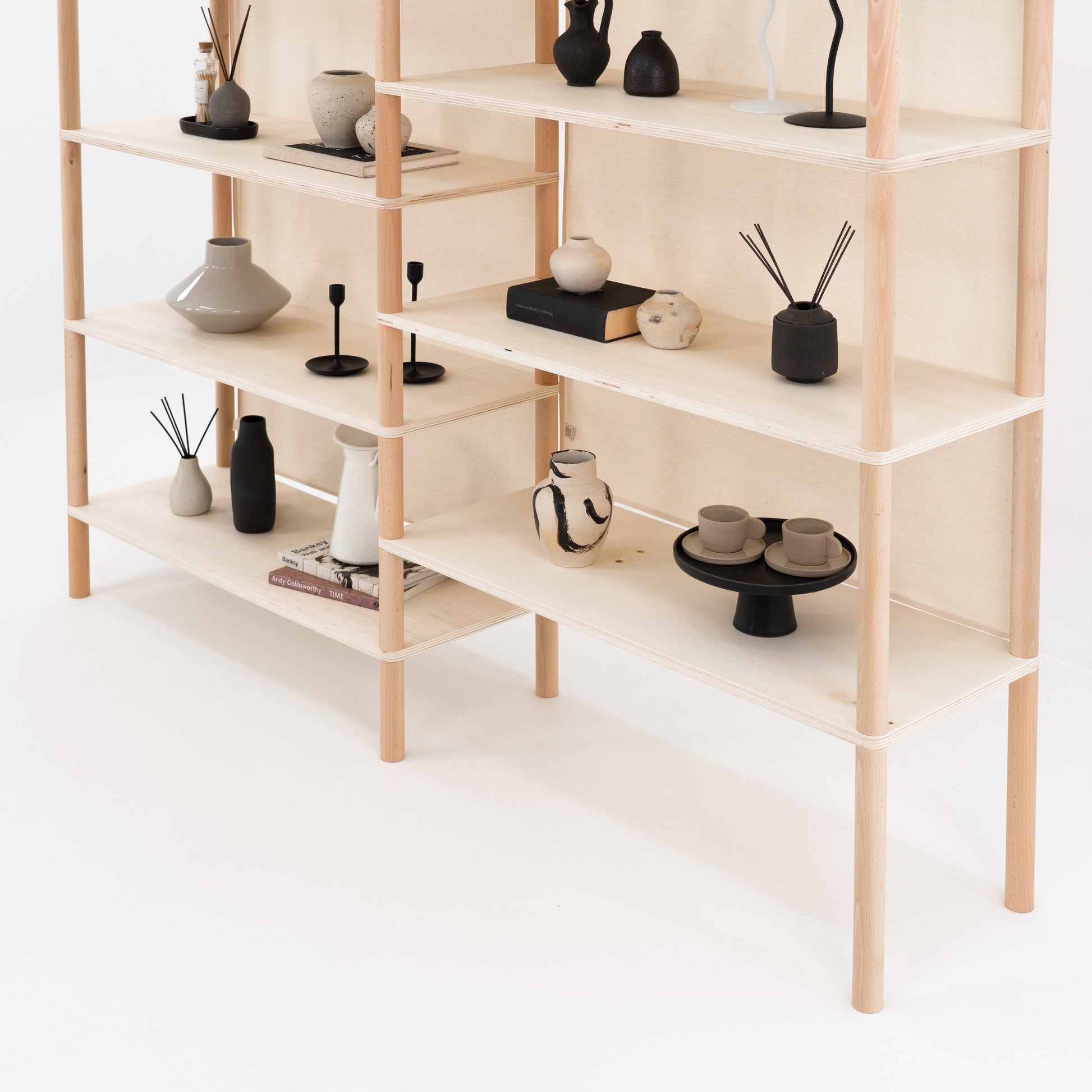 Lightweight wooden shelves for popup retail