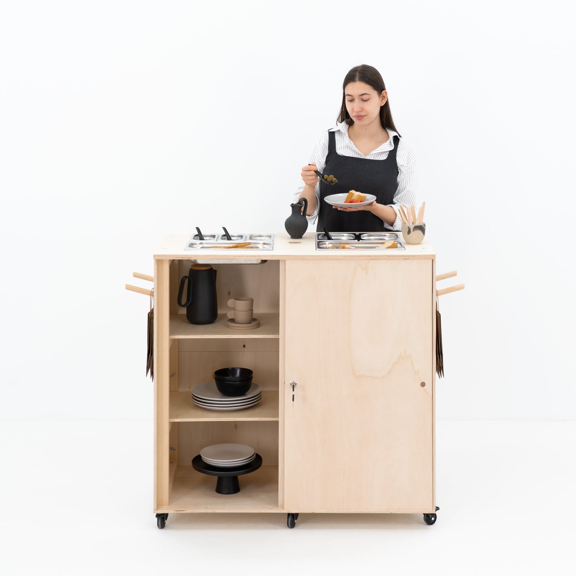 Modular service cart with gastronorm insert openings and umbrella holder

