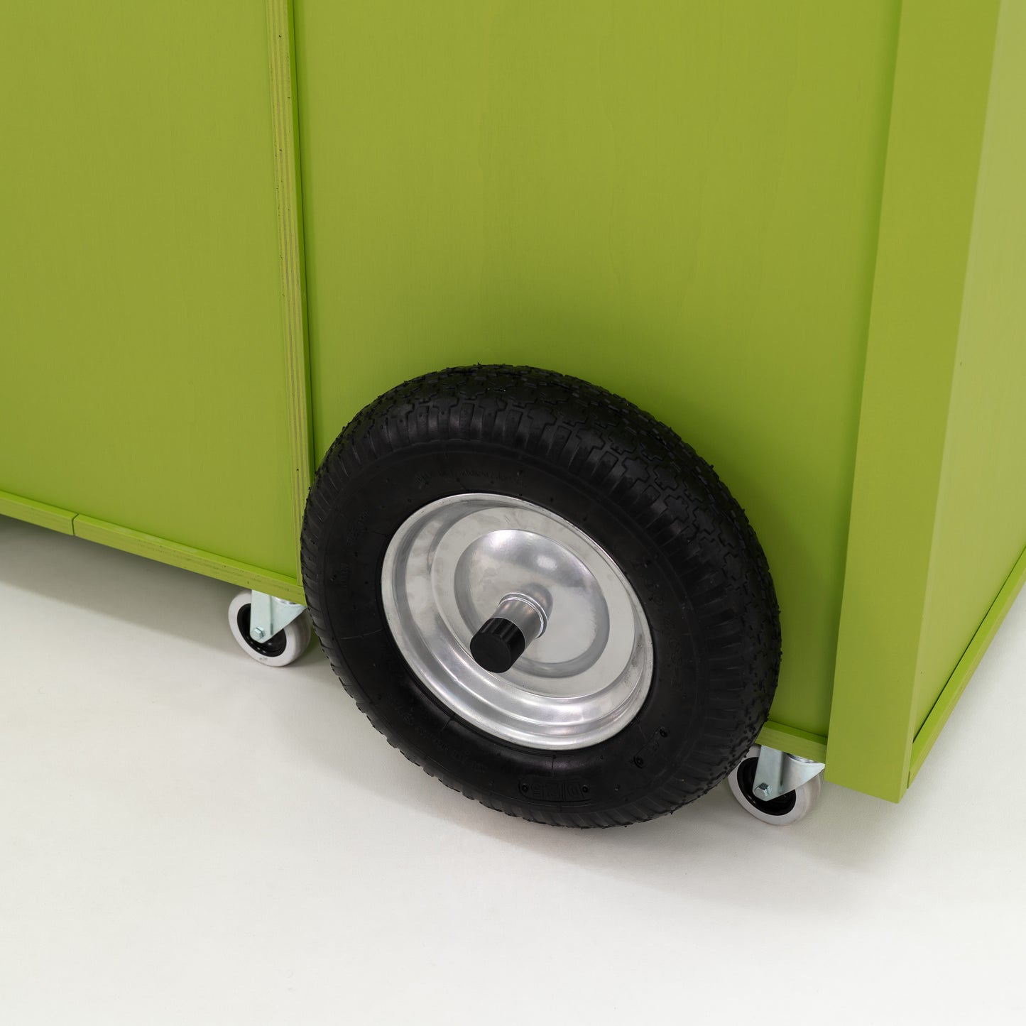 Camper Style Display Cart VC-32-W-ML | custom color