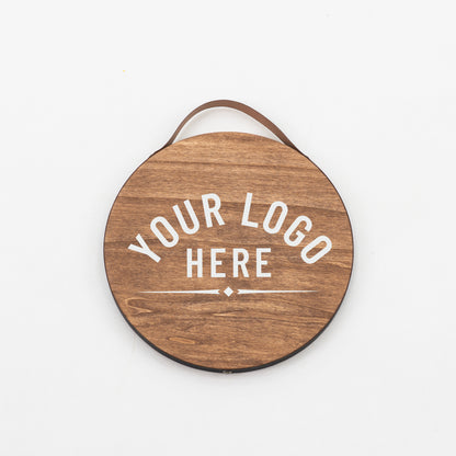 Okrągła tablica z logo | kolor kawy