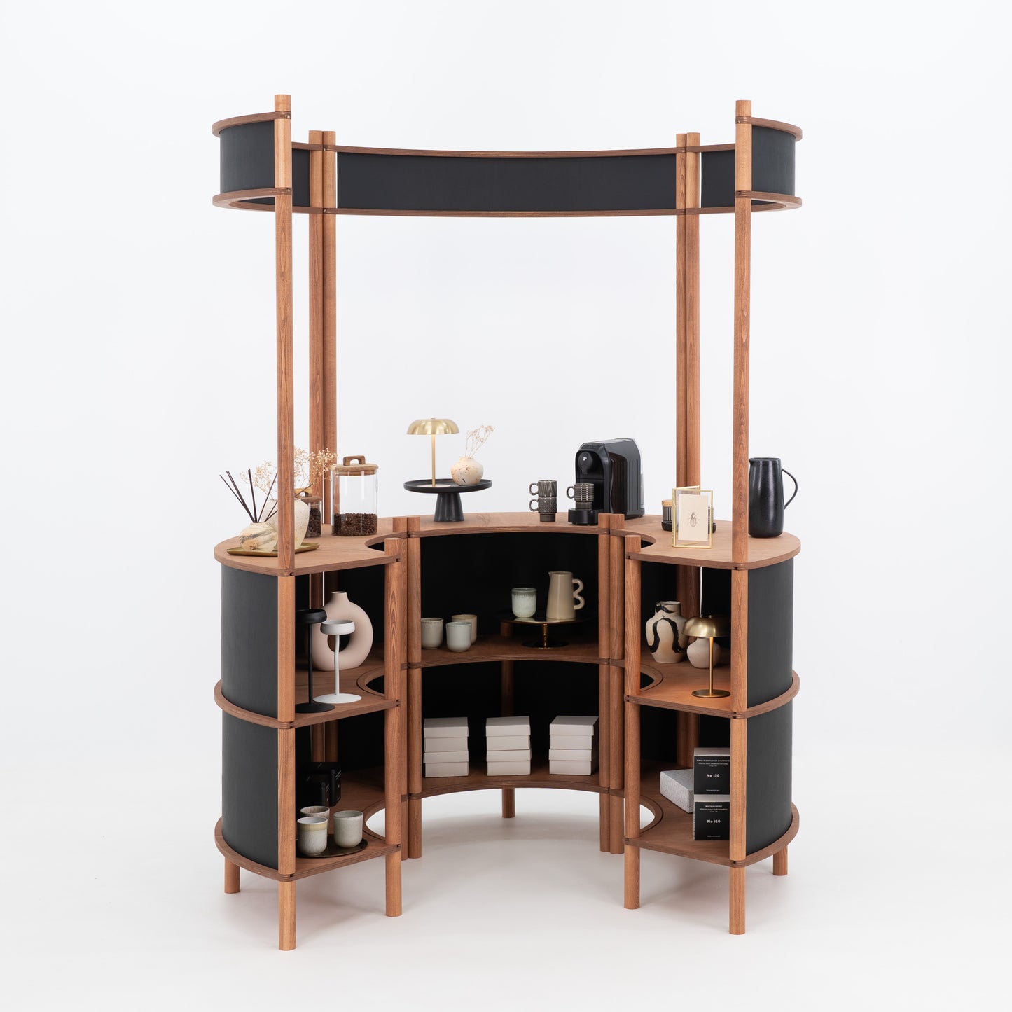 Station de service client incurvée Nara II | café + couleur personnalisée