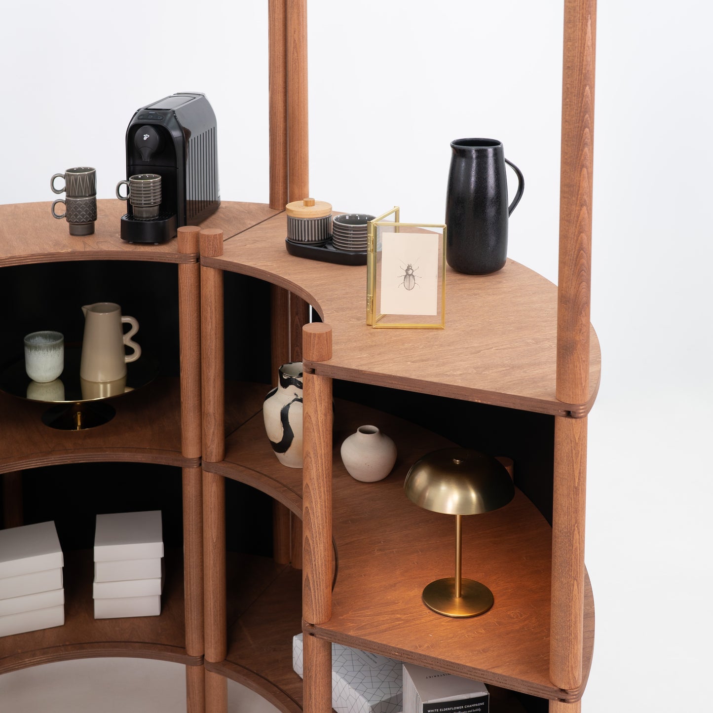 Station de service client incurvée Nara II | café + couleur personnalisée