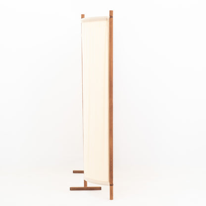 Geschwungenes Eventwanddetail für erlebnisorientierte Markeninstallationen und immersive Räume