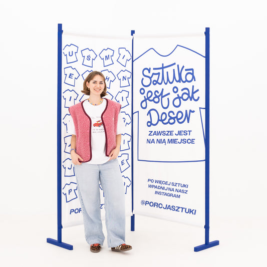 Collapsible event screen wall for trade fairs and brand launches
