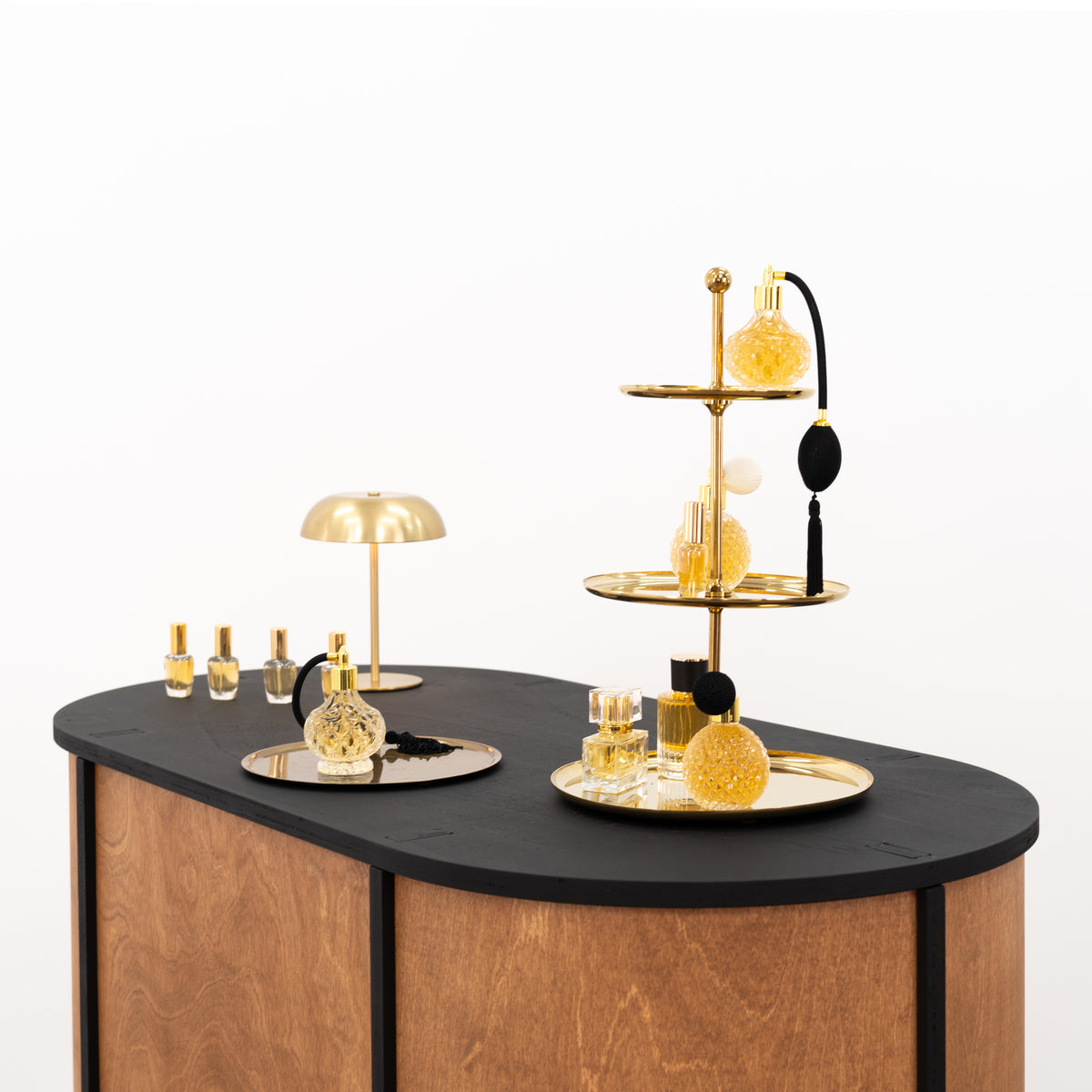 Compact and portable oval counter with flat-pack transport feature.