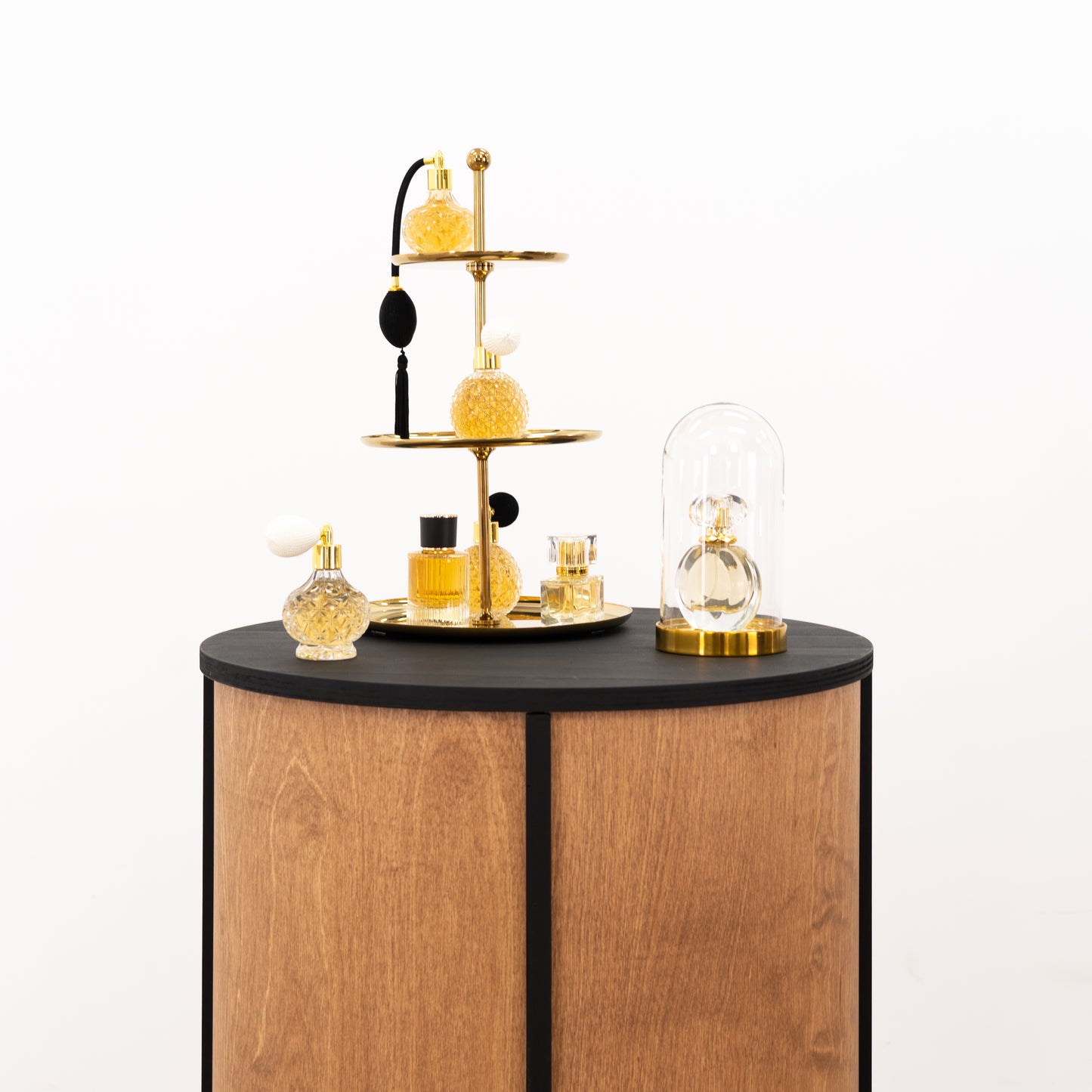 SAMPLE SALE | Round host stand VC-22-W-ML No. 131 | black + coffee color