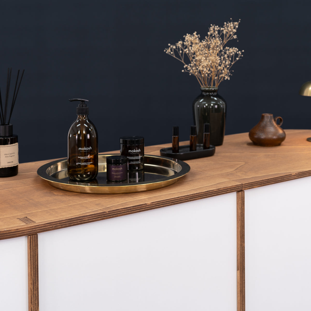 VC-29 service cart with roomy storage and modern aesthetics, perfect for trade shows and corporate events.