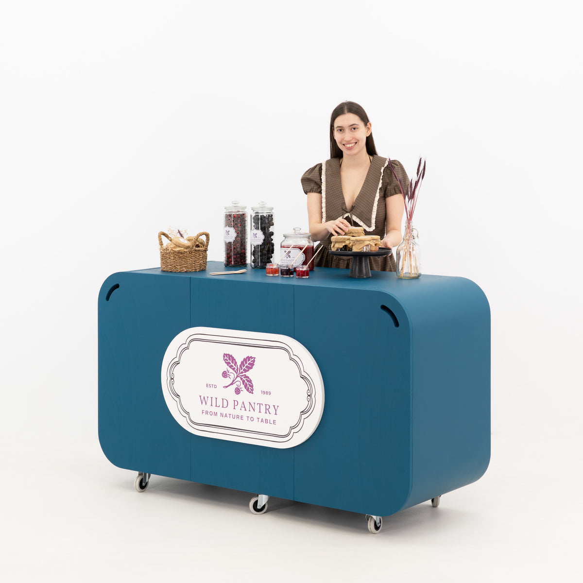 Promotiontheke mit Logo VC-38-W-ML, Vorderansicht mit Personal