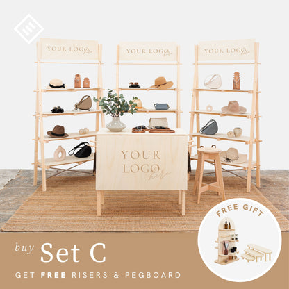 Free accessories included with display furniture set

