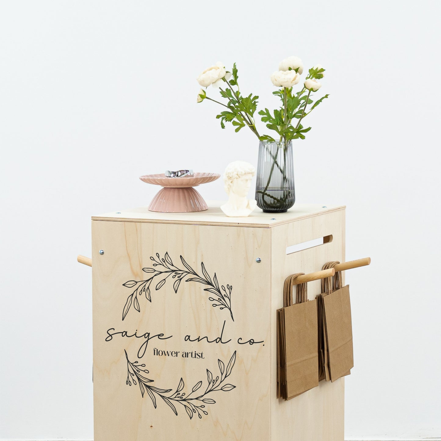 Host stand VC-06-W-NT | natural color