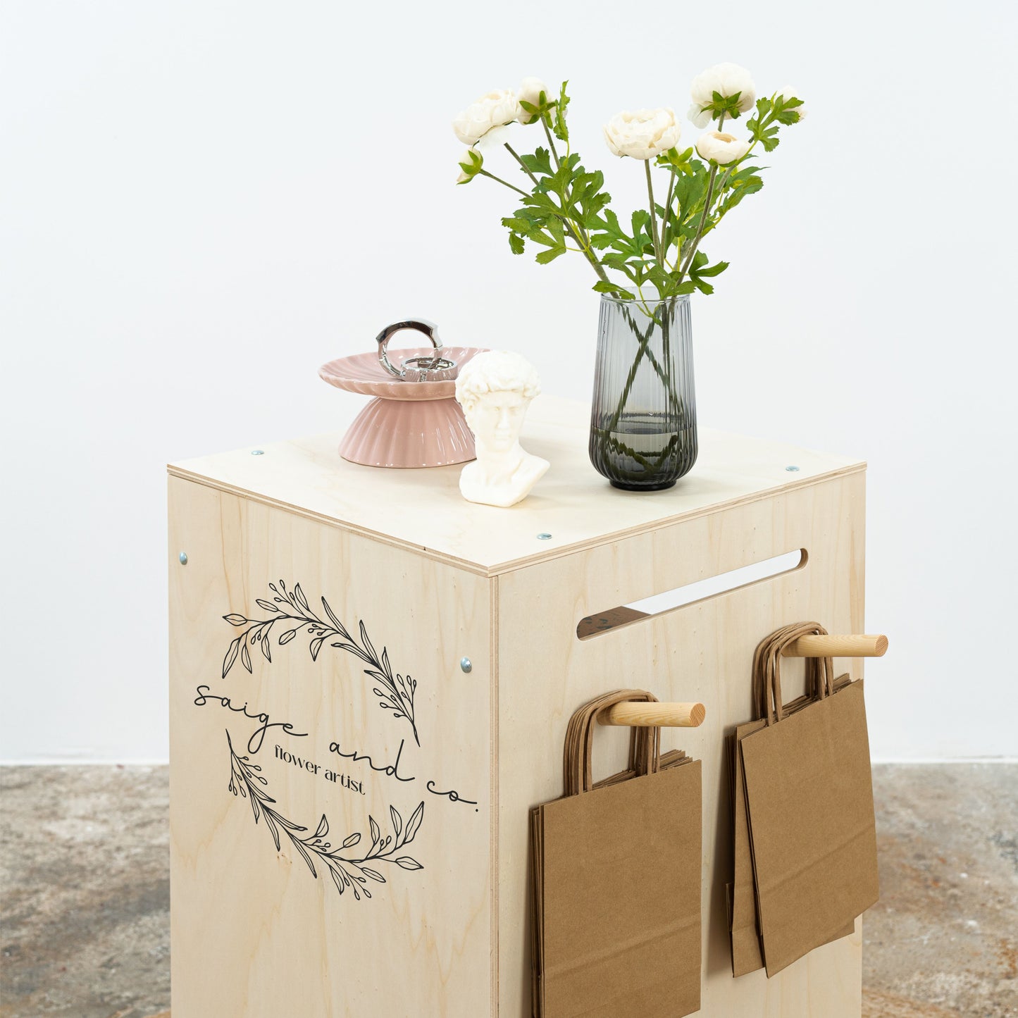 Host stand VC-06-W-NT | natural color