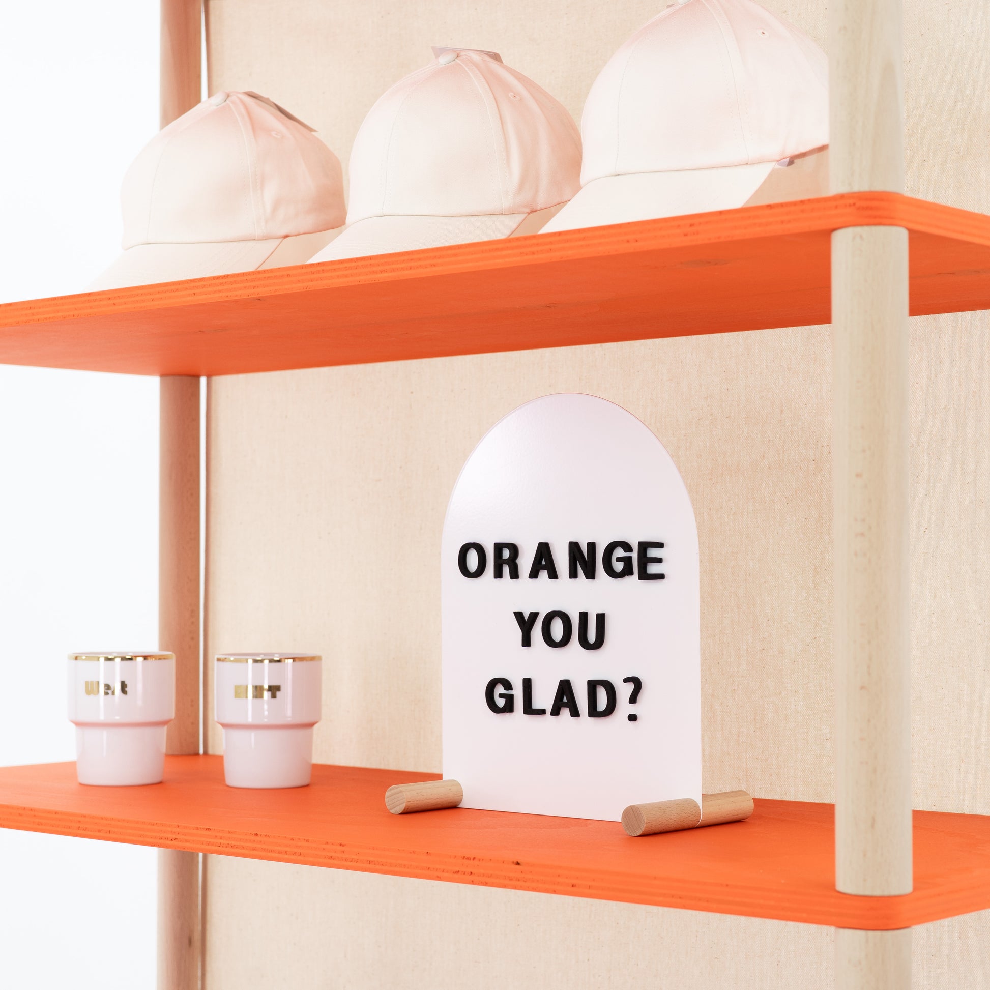 Customizable merchandising shelf unit for retail and exhibitions