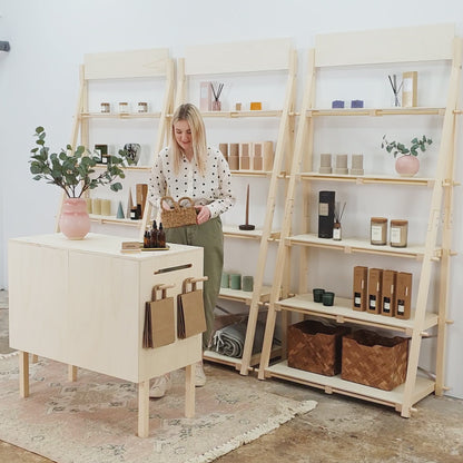 Video showcasing complete the modular trade show booth in action

