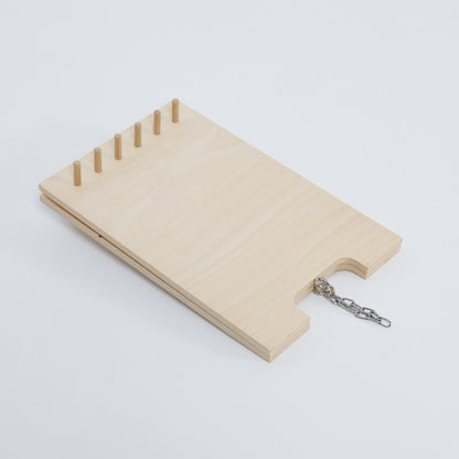 foldable necklace holder for artisan markets and trade fairs

