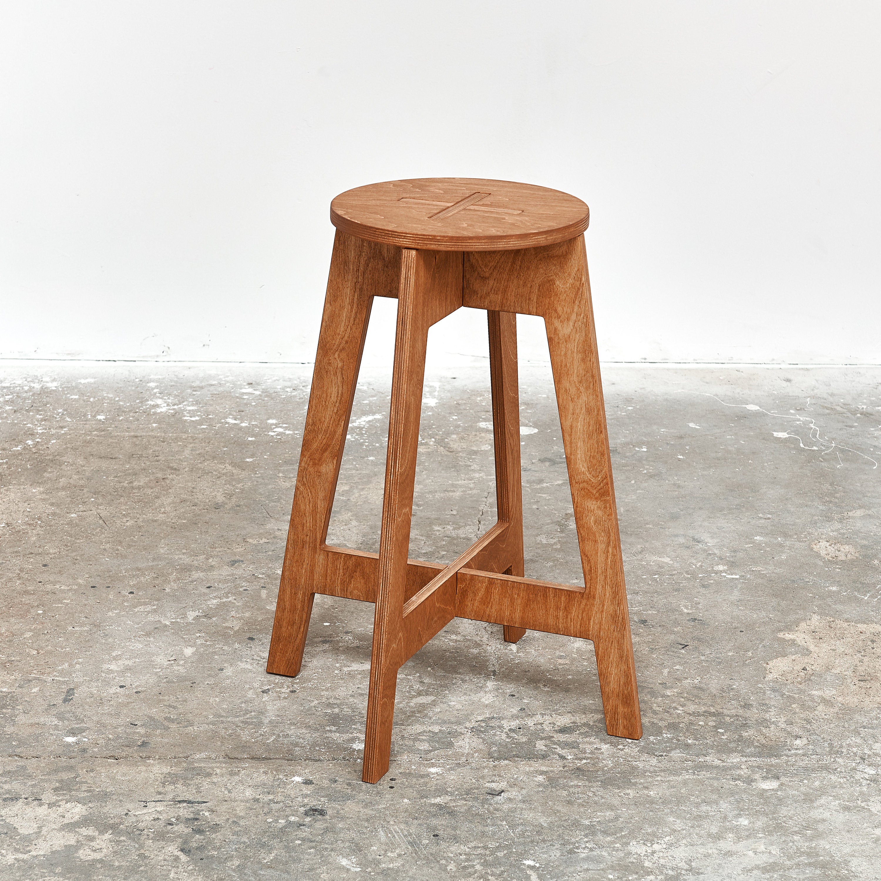 Bar stool 63cm high 24 3 4